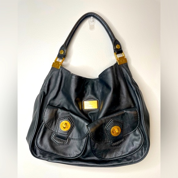 Marc By Marc Jacobs Handbags - Marc by Marc Jacobs Shoulder Strap Purse